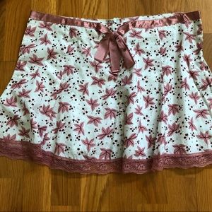 Mauve floral skirt with tie and lace size M